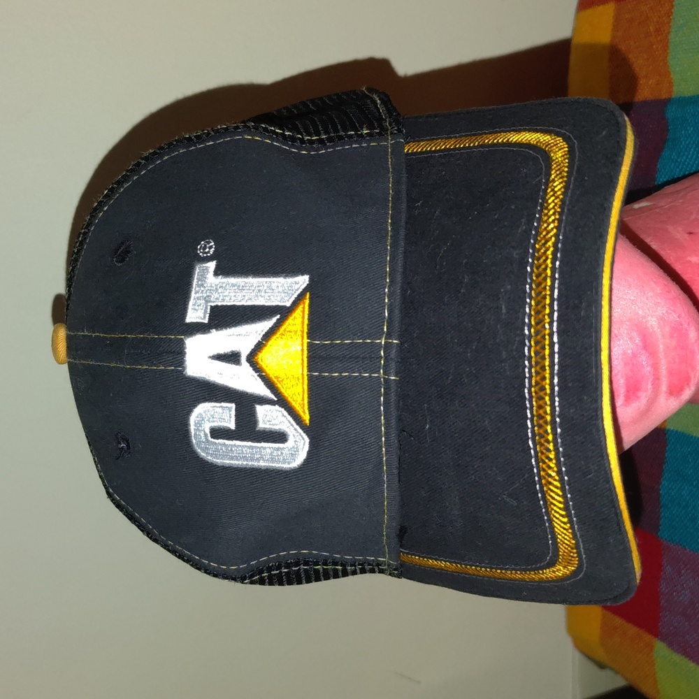 Caterpillar CAT Men's Black Curve Bill Embroidered Strapback Trademark Cap